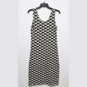 Black and White Body Con Crew Neck Midi Maxi Dress